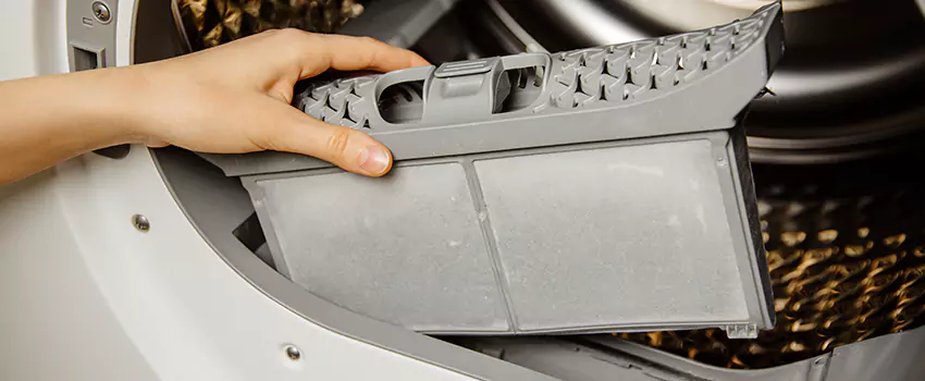 Signs Of A Clogged Dryer Lint Trap in Rosamond, California